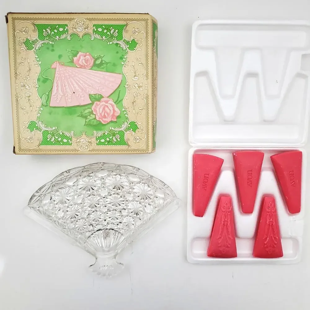 Vtg Avon Hostess Fancy Soap Dish & 5 Decorative Fragranced Pink Carved Soaps